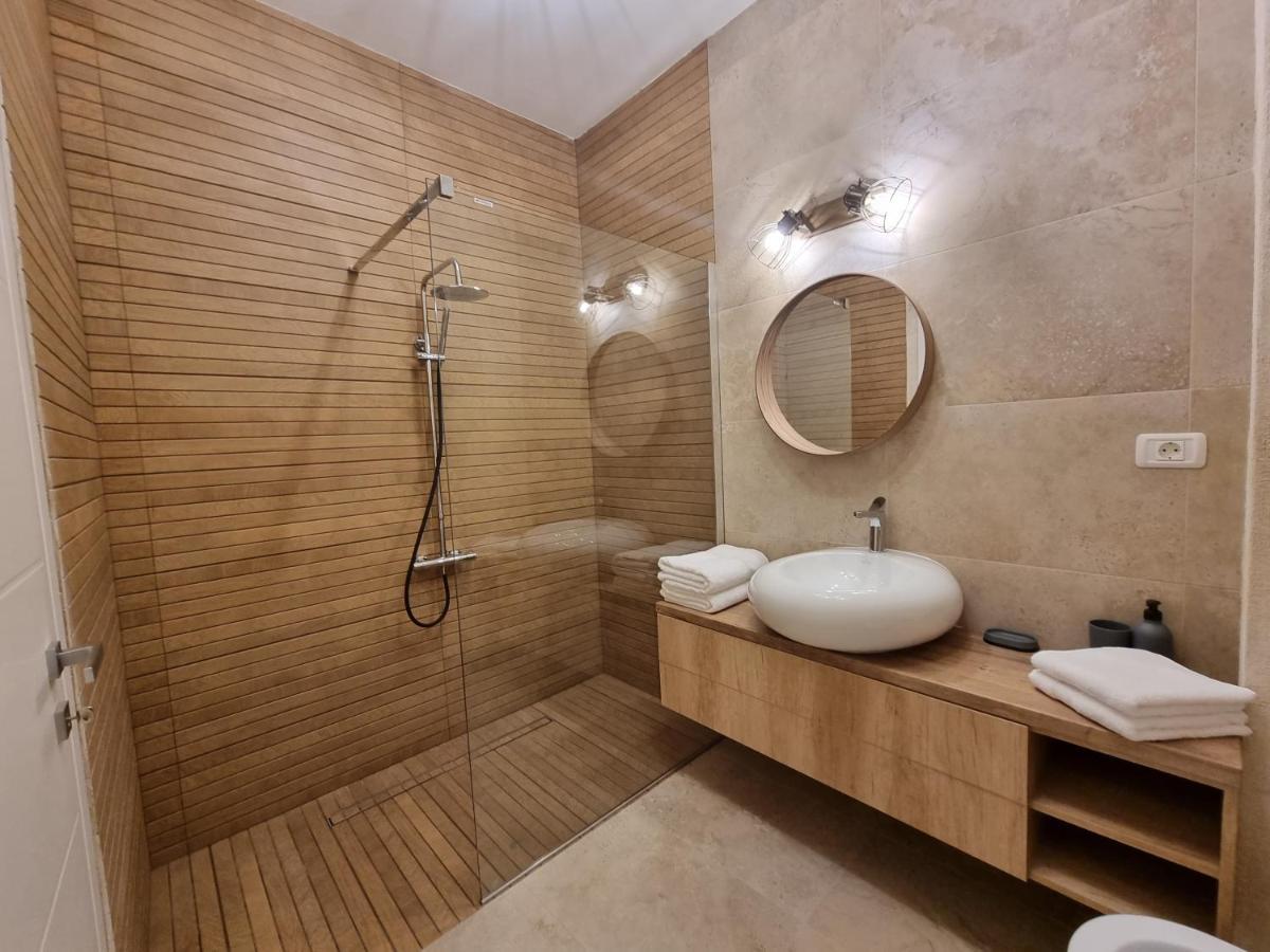 Apartament In Complex Rezidential Râmnicu Vâlcea Esterno foto